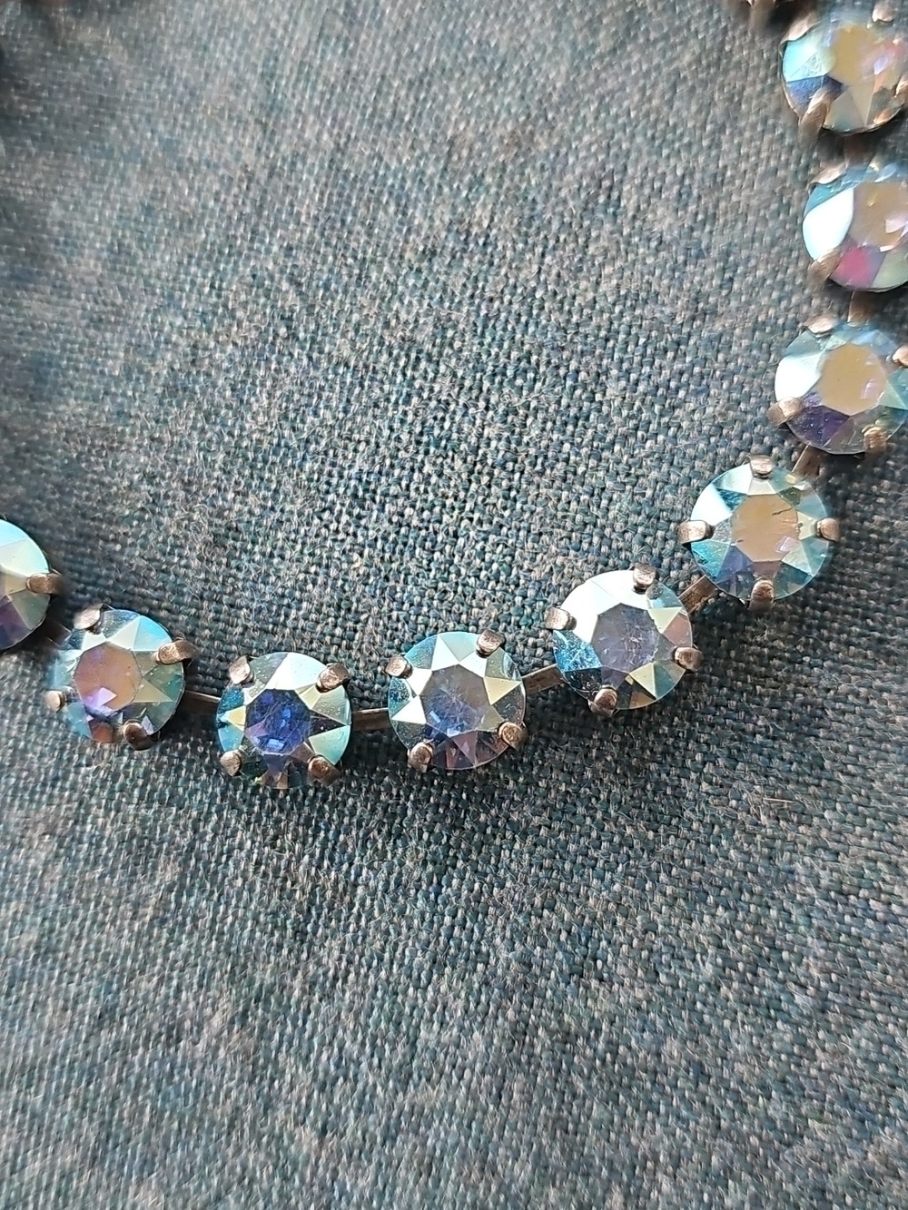 Sabika Inspired Crystal Bracelet - Picture 4 of 7